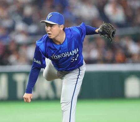 初セーブを挙げた浜地（撮影・金田祐二）