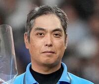 白井一行審判員