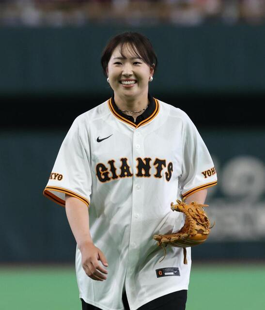 東京D降臨の女子ゴルファーが圧巻投球