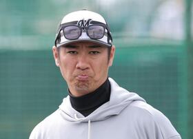 ロッテ・西岡剛打撃コーチ