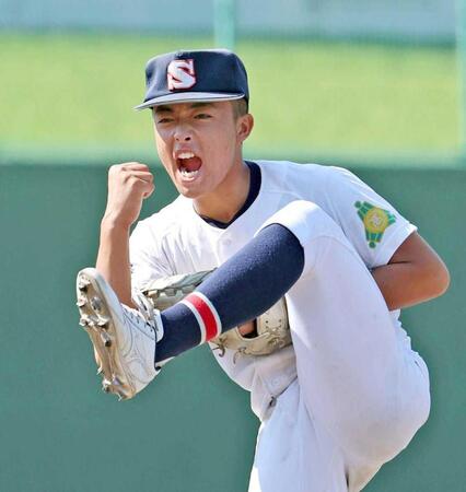 広島新庄に勝利し、ほえる松木