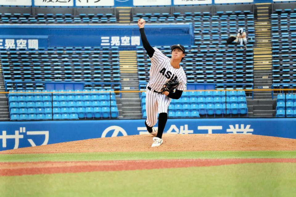 ノーノーを達成した亜大・川尻