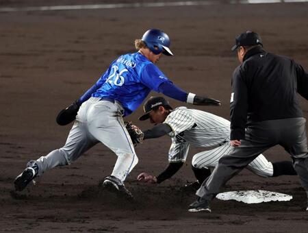 ２回、三森は盗塁を狙うもアウトになる（撮影・山口登）