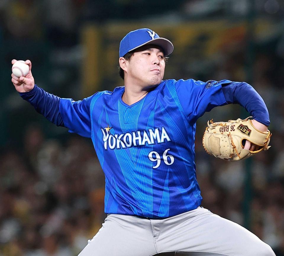７回途中から登板する馬場（撮影・西田忠信）