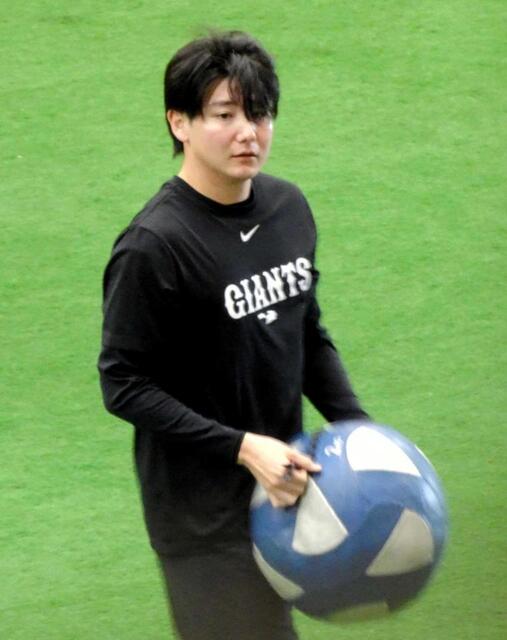 　ジャイアンツ球場で再始動した竹丸（撮影・松井美里）
