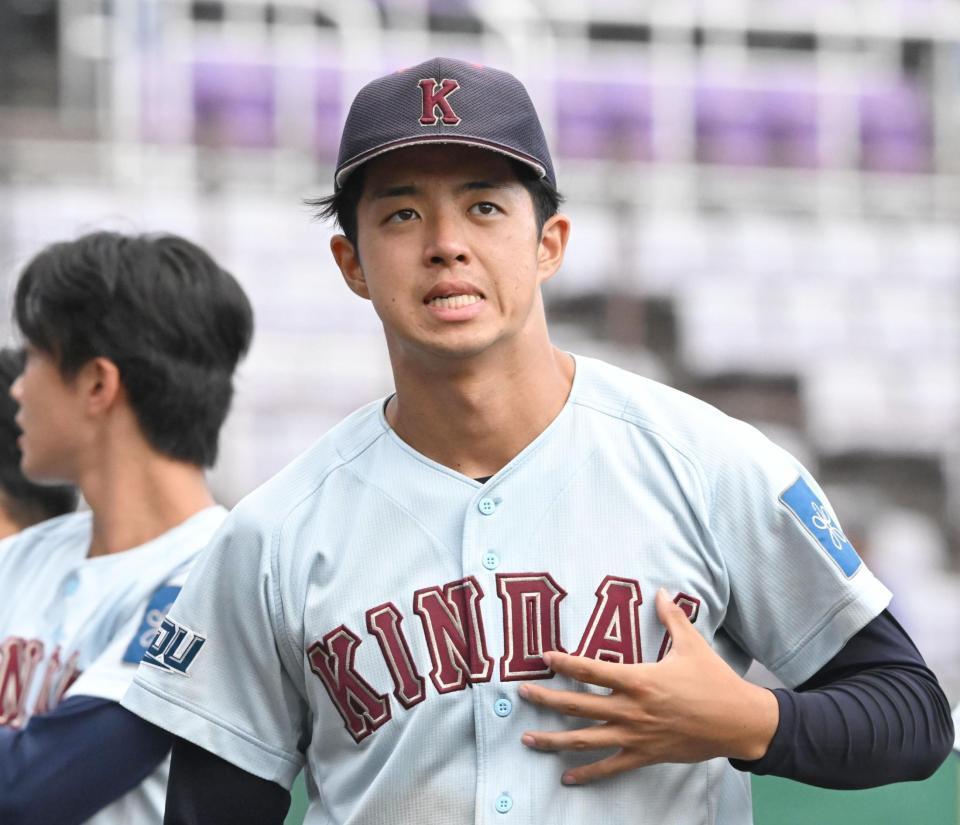関学大と引き分け、引き揚げる近大・宮原廉（撮影・高部洋祐）