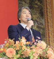 就任会見する巨人・松井秀喜新監督