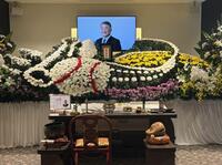 ２０２５年１２月に行われた高代さんの通夜の祭壇