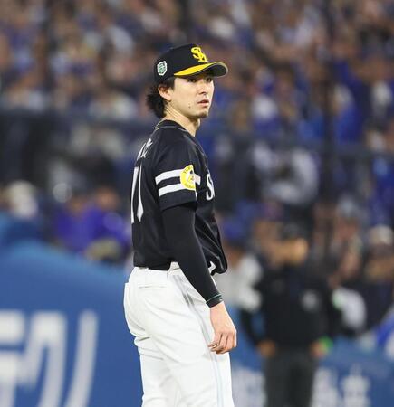 ７回、ボークを宣告される上沢（撮影・中島達哉）