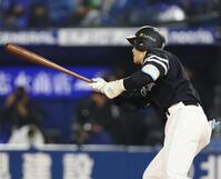 ２回、右前打を放つ山本（撮影・中島達哉）