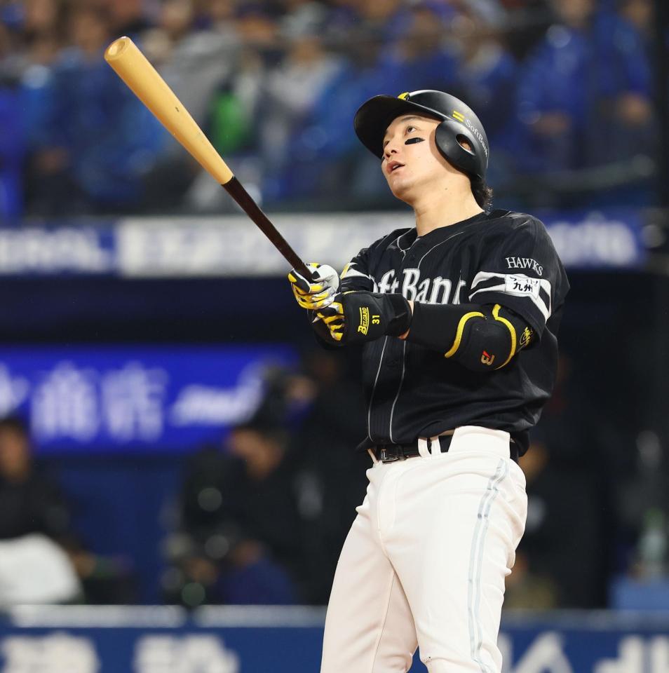 １回、ポール際に大飛球を放つ正木（撮影・中島達哉）