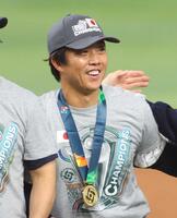 侍ジャパン・鶴岡慎也ブルペン捕手（２３年）