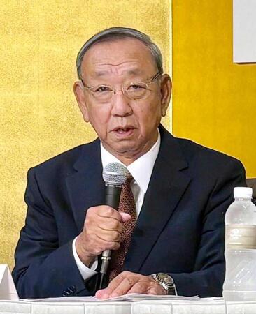 　記者会見する沢村賞選考委員会の堀内恒夫委員長