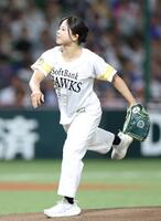 始球式を務める近藤美月