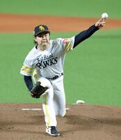ＤｅＮＡ打線を相手に力投する松本晴（撮影・立川洋一郎）