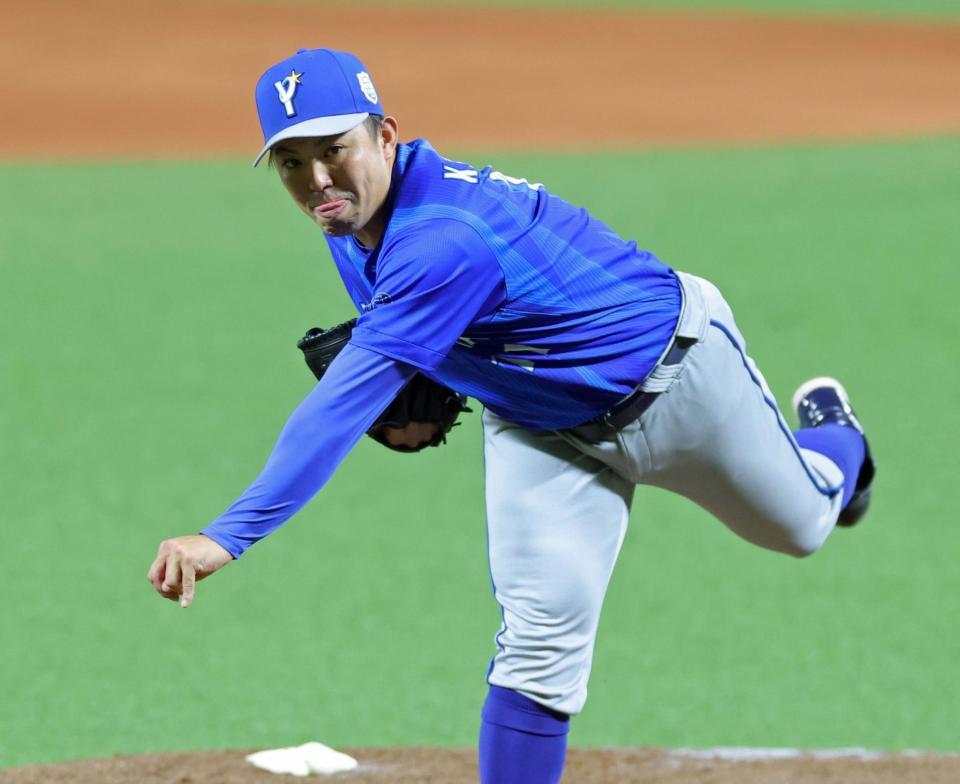 ソフトバンク打線を相手に力投する東（撮影・立川洋一郎）
