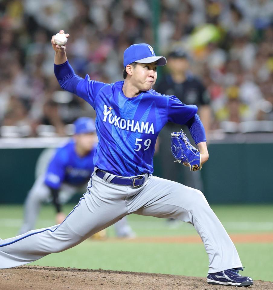 ソフトバンク打線を相手に力投する平良（撮影・立川洋一郎）