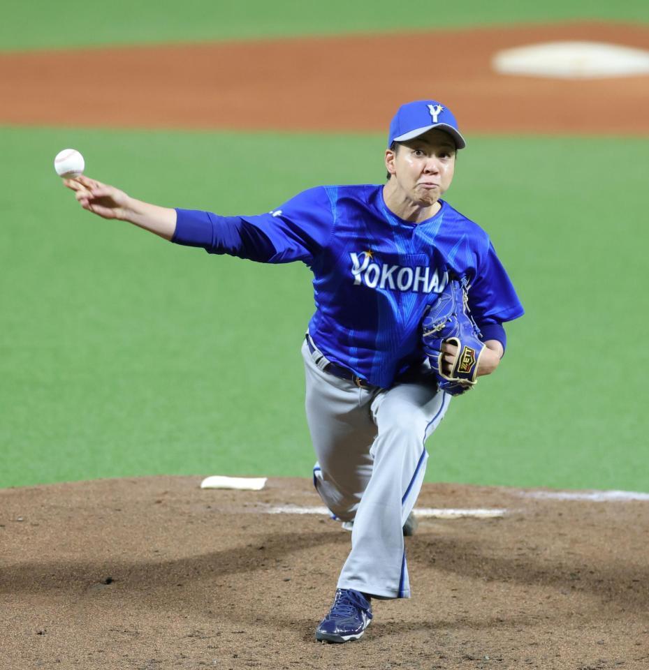 ソフトバンク打線を相手に力投する平良（撮影・立川洋一郎）