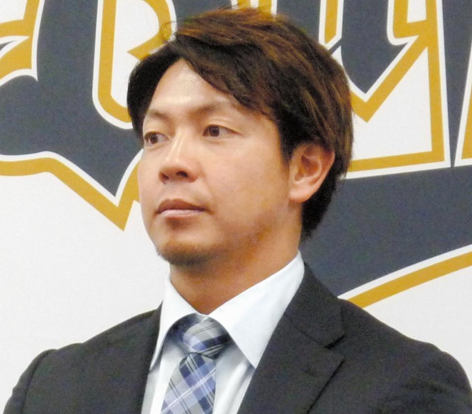 白崎浩之氏