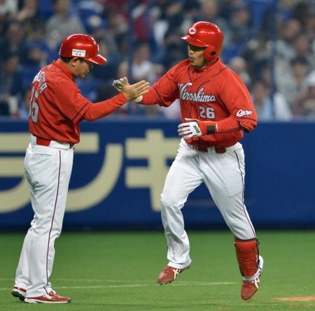 　５回、左中間ソロを放った広瀬（撮影・保田叔久）