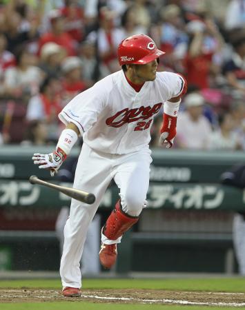 　３回、広瀬は追加点となる中犠飛を放つ（撮影・北村雅宏）