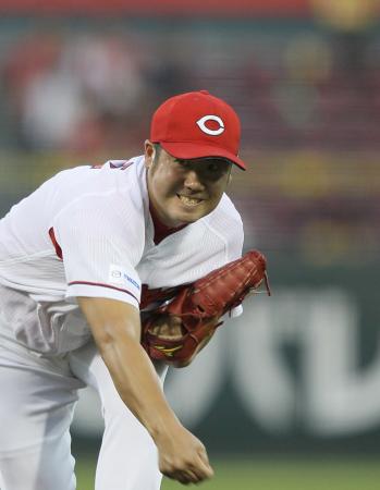 　力投する先発の大竹（撮影・北村雅宏）