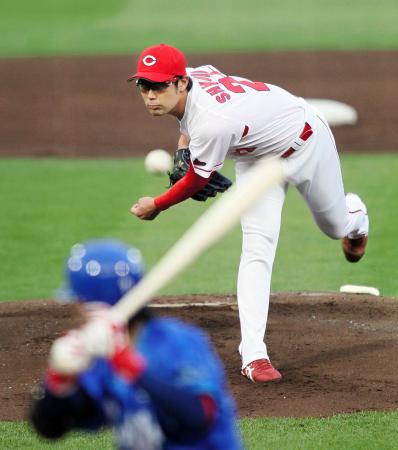 　ＤｅＮＡ打線相手に力投する篠田（撮影・北村雅宏）