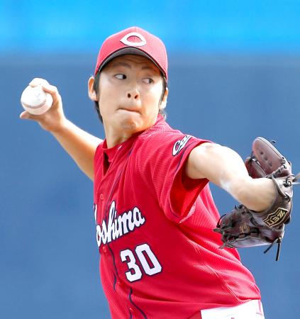 　８回裏に登板し３者凡退に抑えた一岡（撮影・金田好弘）