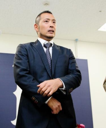 野球協約の減額制限いっぱいの２５％減で契約更改した広島・広瀬　純＝マツダスタジアム（撮影・北村雅宏）