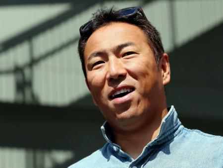 　ファンが熱狂した登板から一夜明け、リラックスした表情を見せる黒田（撮影・出月俊成）