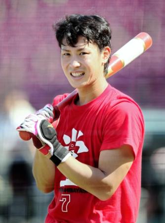 熱愛が発覚した広島・堂林翔太は普段と変わらず汗を流す＝マツダスタジアム（撮影・北村雅宏）