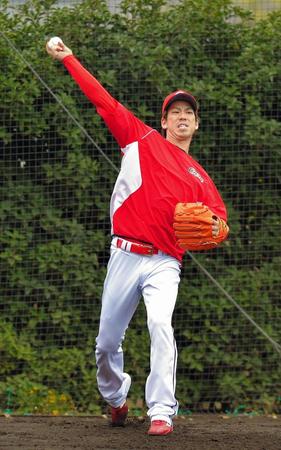 巨人戦での先発が予定されている広島・前田＝上武大学野球場（撮影・堀内翔）