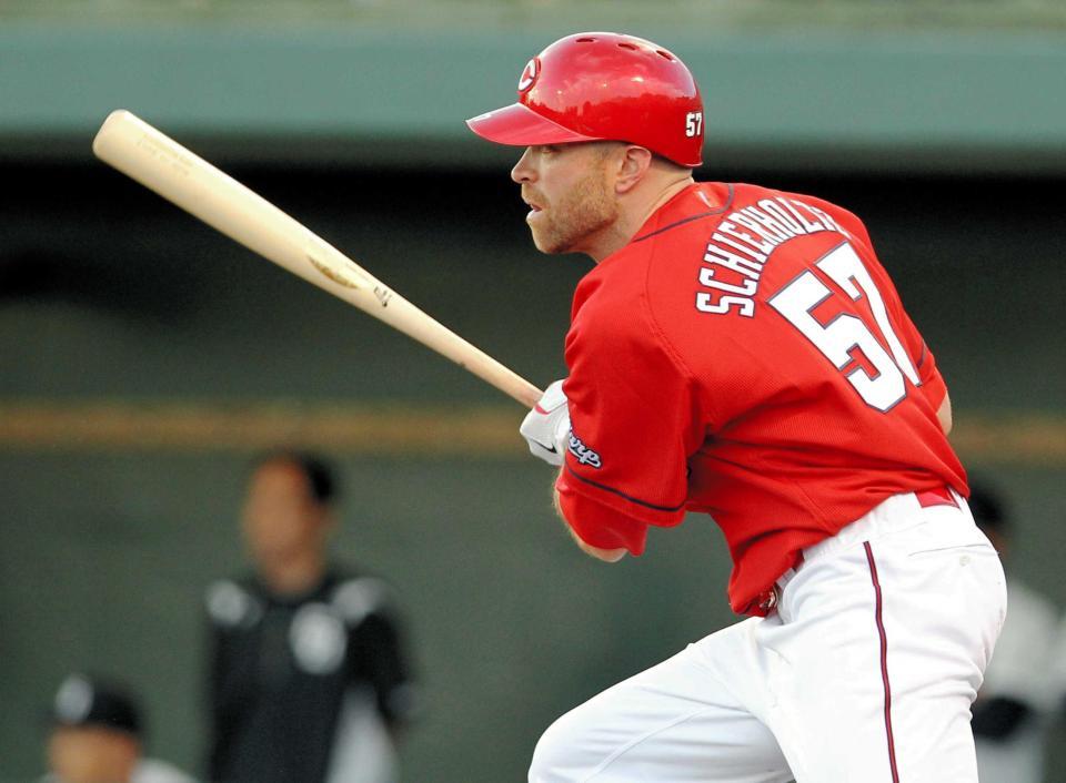 　１回、シアーホルツが右前に先制適時打を放つ（撮影・保田叔久）