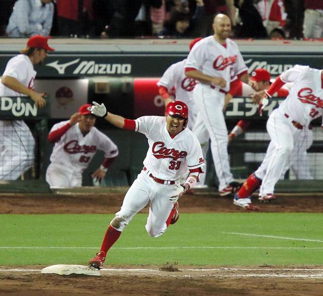 菊池 菊池が延長十回サヨナラ弾/カープ/野球/デイリースポーツ online