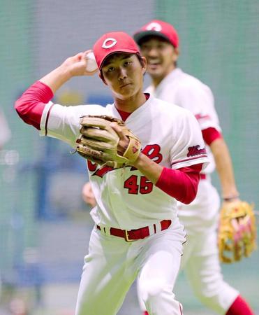 １軍の練習に参加した桑原（撮影・出月俊成）