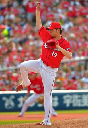 ８回を三者凡退に抑えた広島・大瀬良大地＝横浜スタジアム（撮影・吉澤敬太）