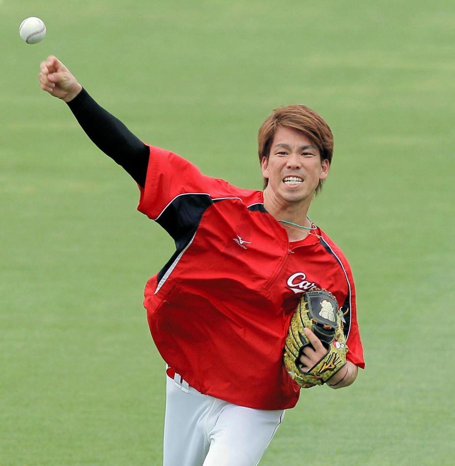 次回先発へ向け、キャッチボールで調整する前田（撮影・出月俊成）