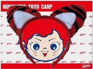 ８月２７日・阪神戦の来場者にプレゼントされる赤耳タイガー