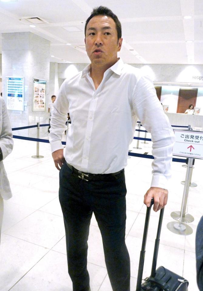 29日のＤｅＮＡ戦で打球を受けた右手の状態を説明する黒田