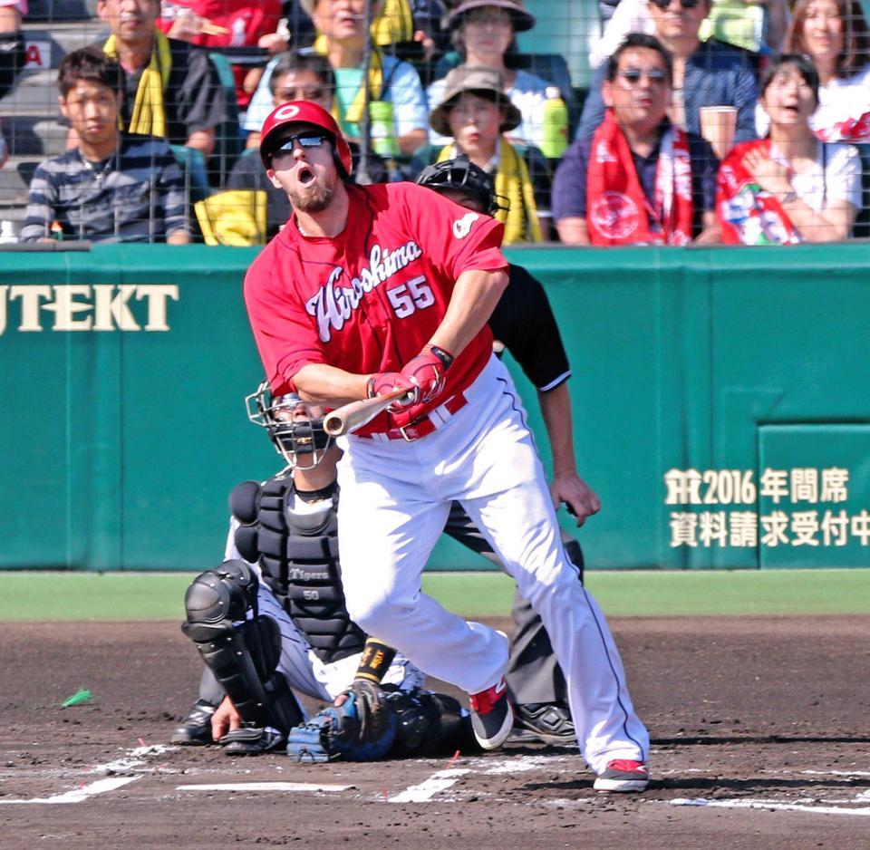 ２回、先制ソロを放つエルドレッド（撮影・棚橋慶太）