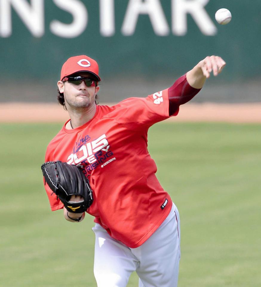 　登板へ向け、調整するジョンソン（撮影・出月俊成）