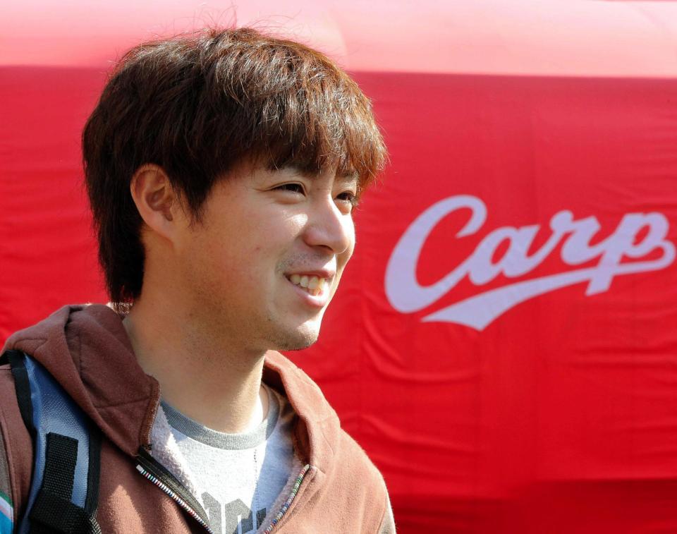 　今季の意気込みを話す野村（撮影・吉澤敬太）