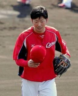 　「右肘の内側側副靭（じん）帯損傷」と診断された大瀬良