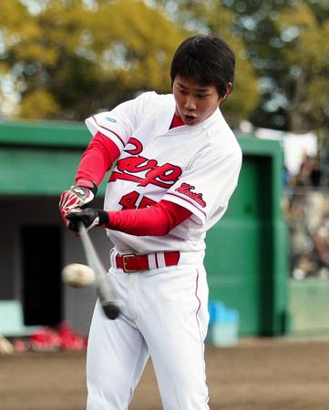 ２軍で奮闘する高卒２年目の桑原樹内野手