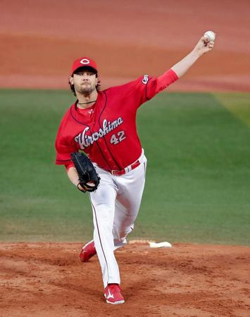 力投するジョンソン