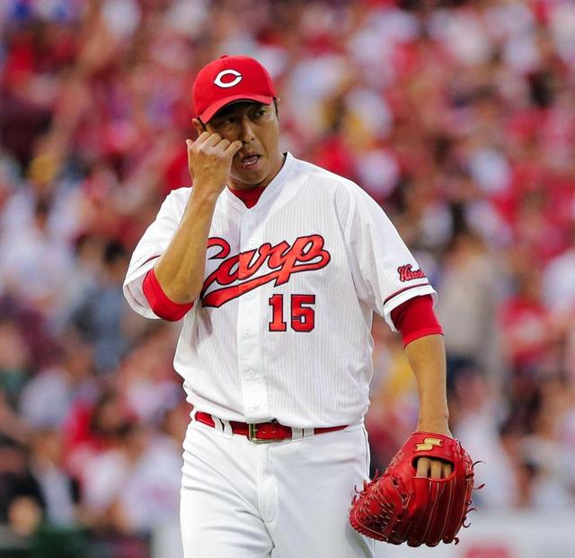 黒田　プロ２０年目で初の３連発被弾