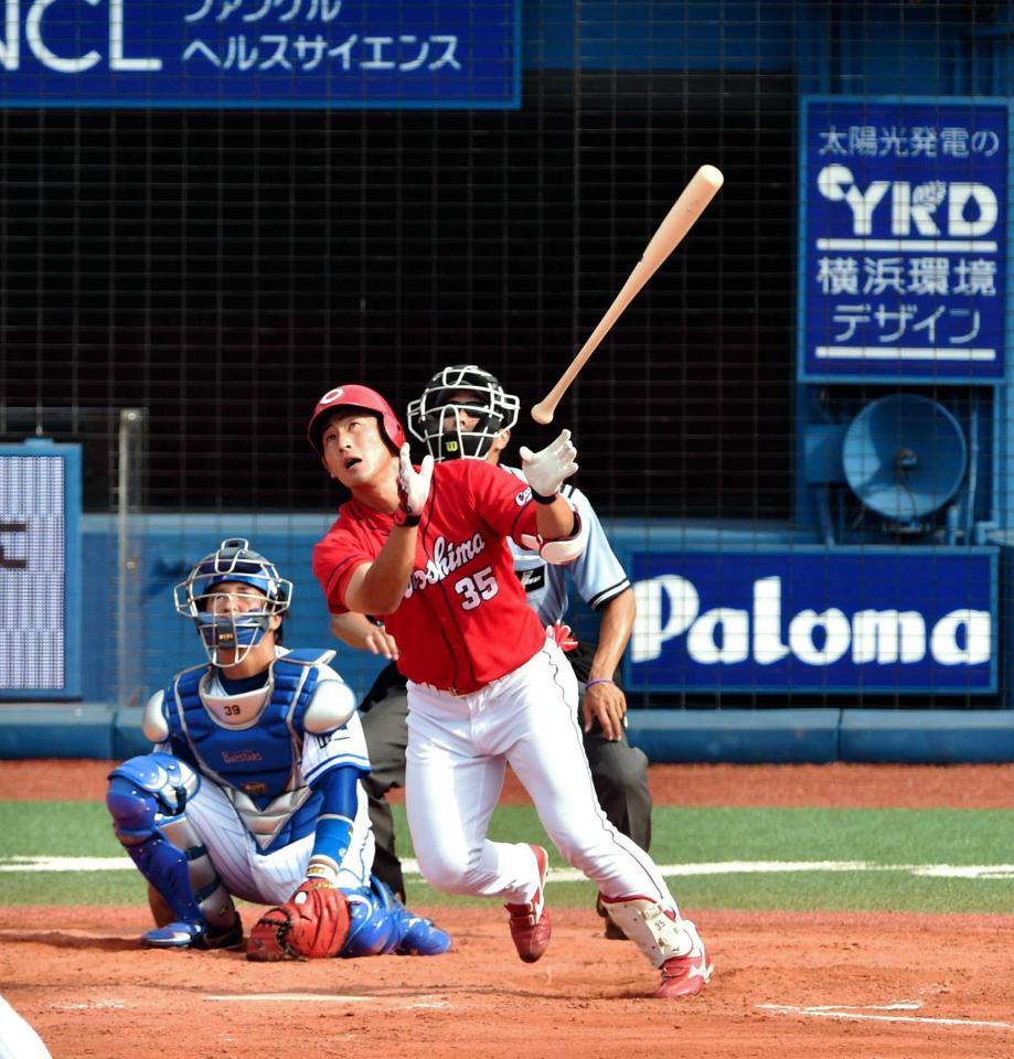 　８回、下水流は２打席連続となる本塁打を放つ（撮影・佐々木彰尚）
