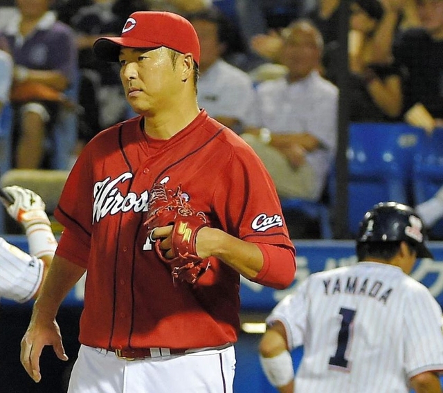 広島・黒田、５回３失点で降板　９勝目ならず