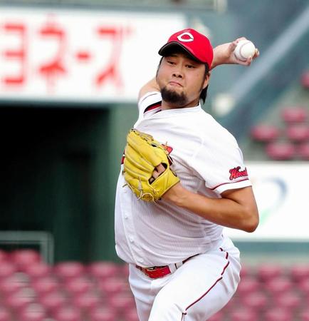 力投する中崎＝マツダスタジアム（撮影・高部洋祐）