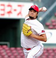 力投する中崎＝マツダスタジアム（撮影・高部洋祐）